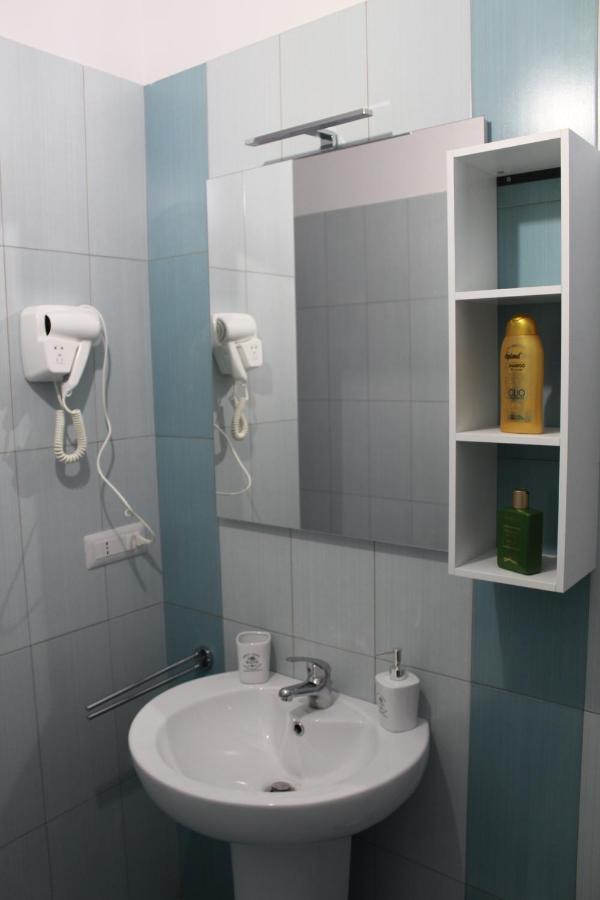 Holiday House Rosy Кавалліно-ді-Лечче Екстер'єр фото